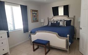 Quaint & Comfortable Delray Beach 1 Bedroom